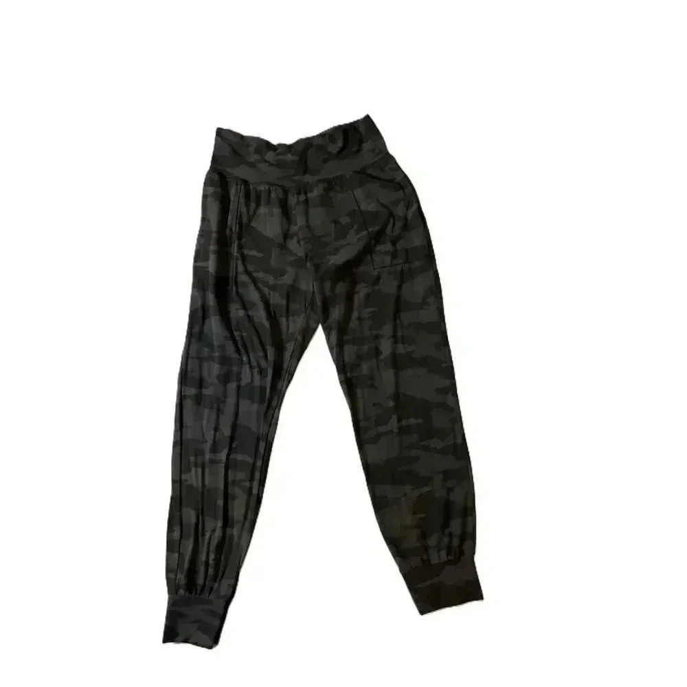 Athleta Camo Joggers Waistband Cuffed Ankles Pants Womens Medium